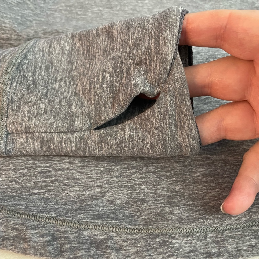 Lululemon hill and valley turtleneck - Picture 12 of 16
